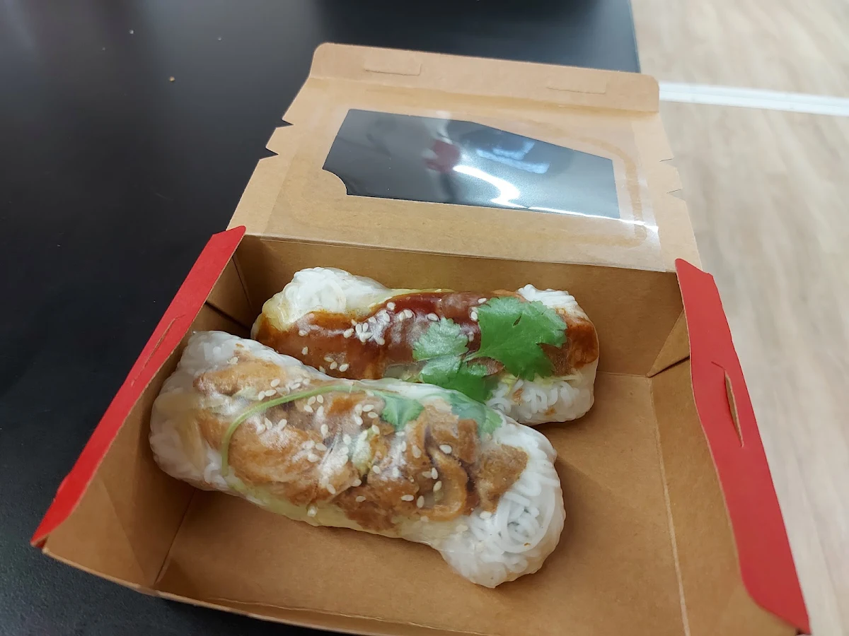 Rice Paper Rolls, Roll'd Cairns Airport