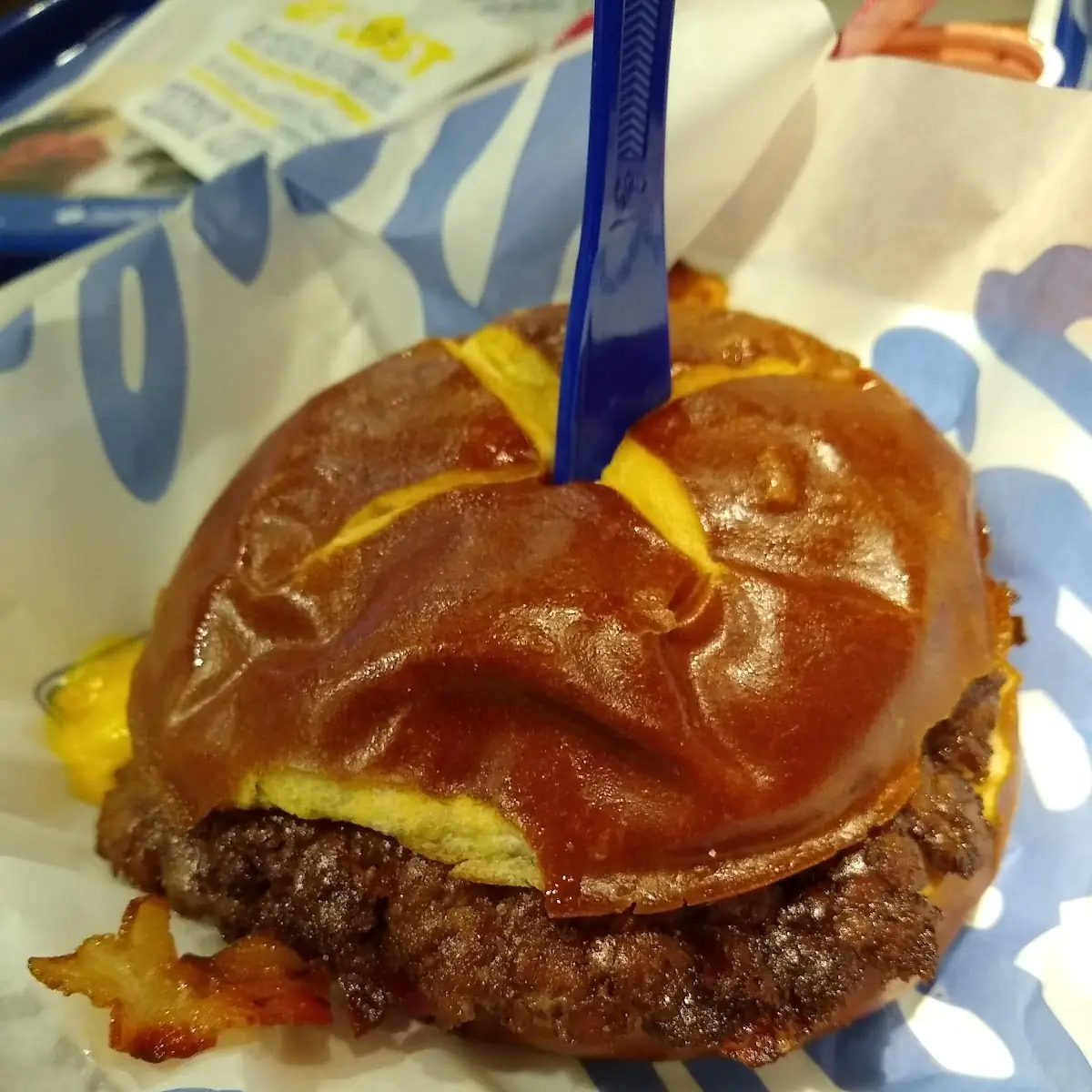 Pretzelhaus Pub Burger