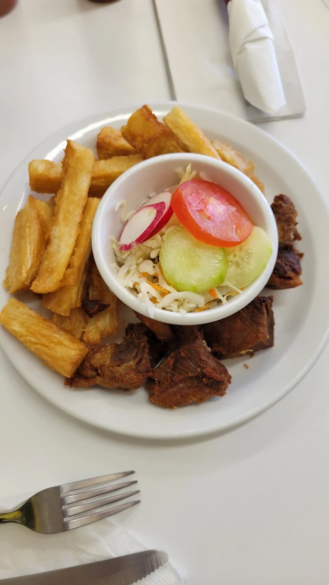 Carnitas with Yuca Fries