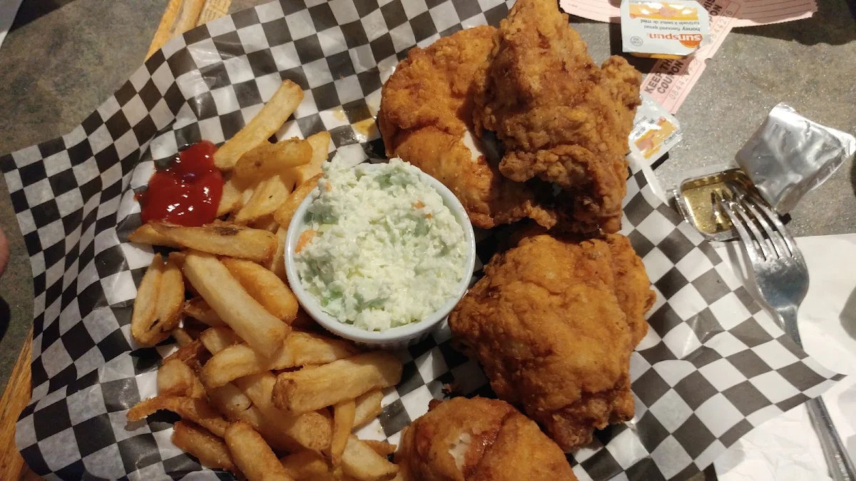 Braosted Chicken Dinner, The Belmont Port Colborne