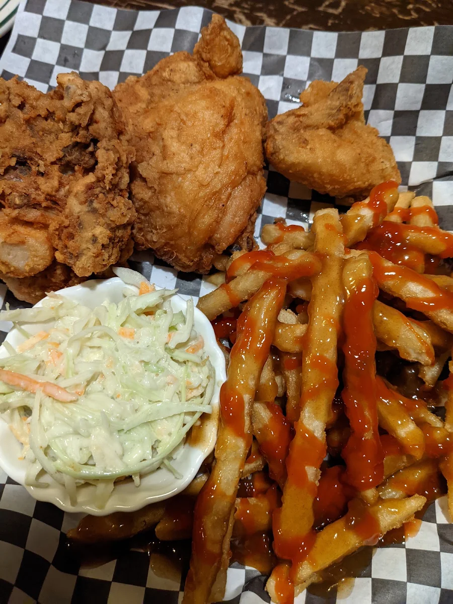 Three-Piece Broasted Chicken Dinner, The Belmont Port Colborne