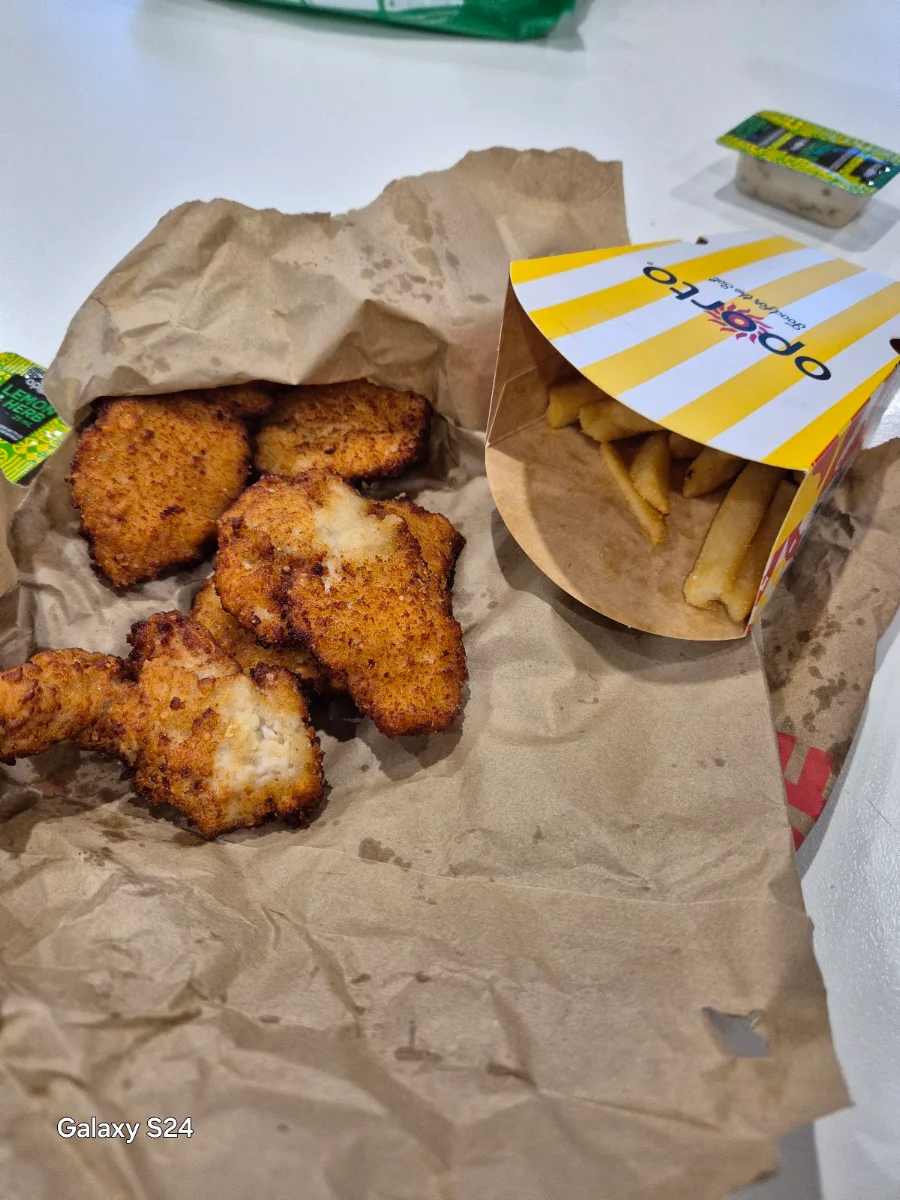 Chicken Rappa Strip Box, Oporto Penrith Drive Thru