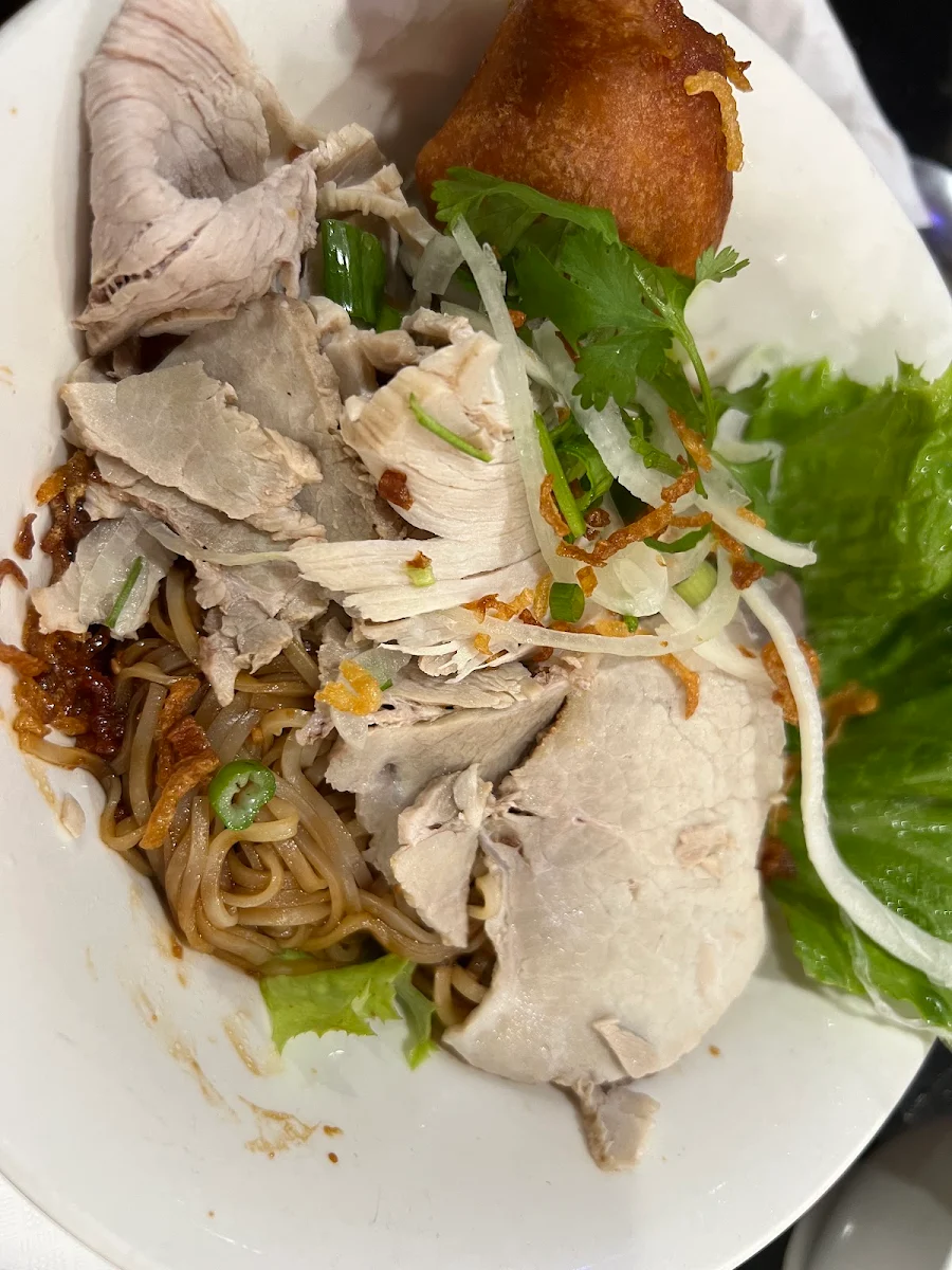 Bún Bì Chả Giò, Thai Son Restaurant