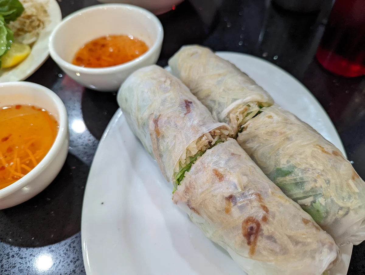 Gỏi Cuốn, Thai Son Restaurant