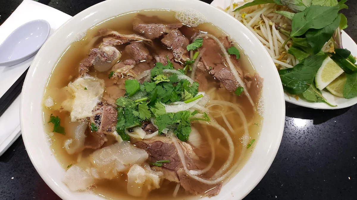 Pho w Beef Shank & Tendon, Thai Son Restaurant