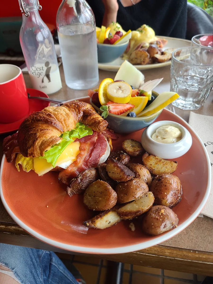 Croissant, C'est Belge