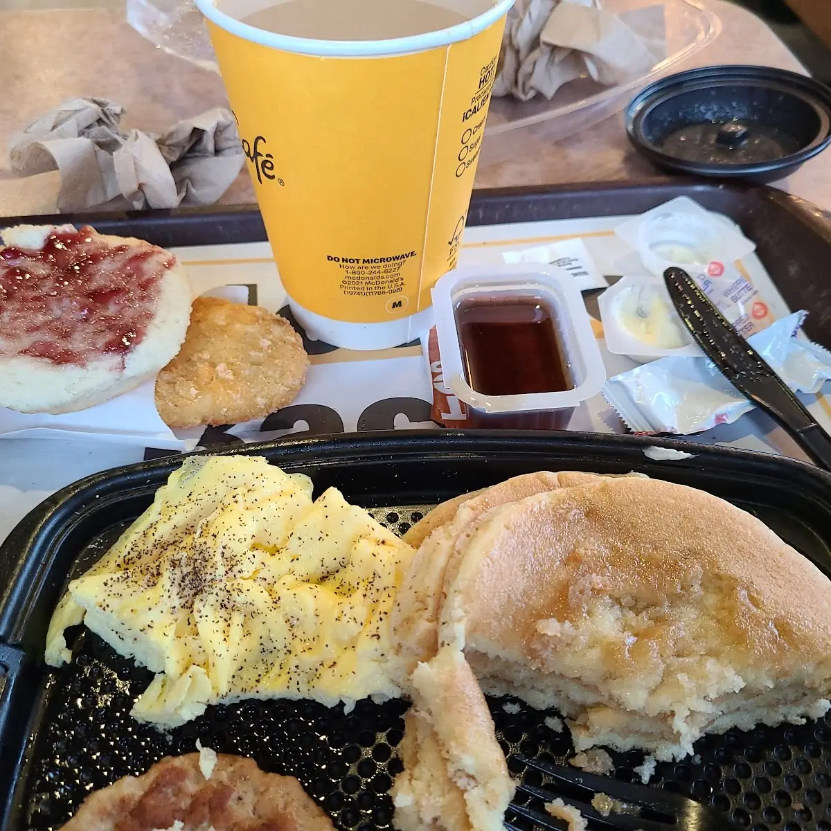 Big Breakfast with Hotcakes