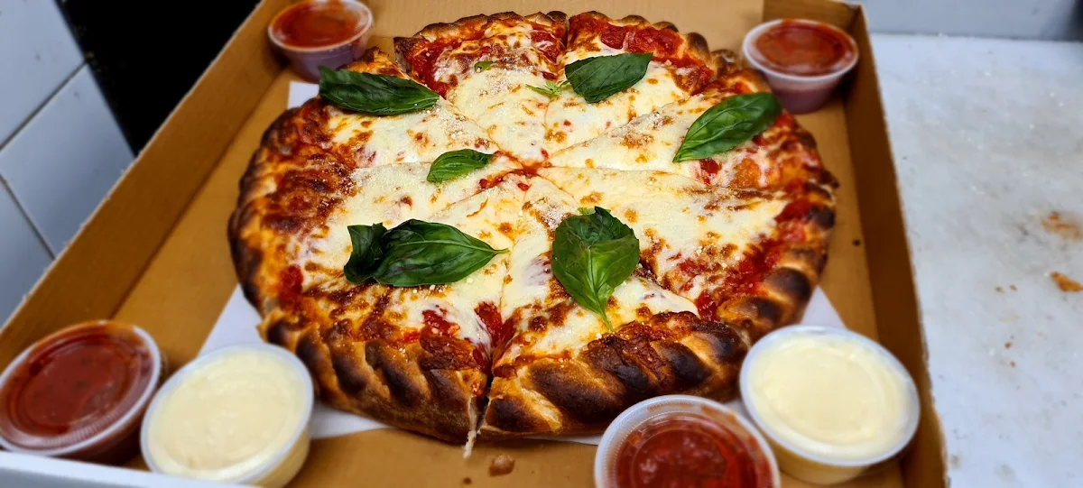 Deep-Dish Pizza S 22 M 28 L 37, JOE'S BROS PIZZA PLUS
