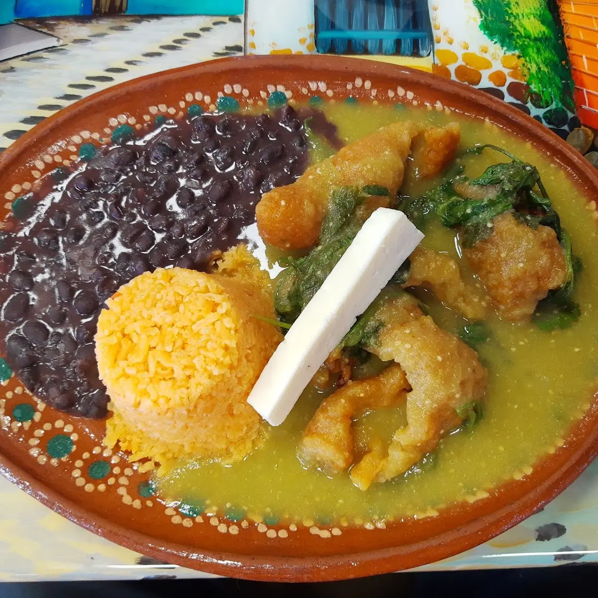 Chicharrón En Salsa Verde