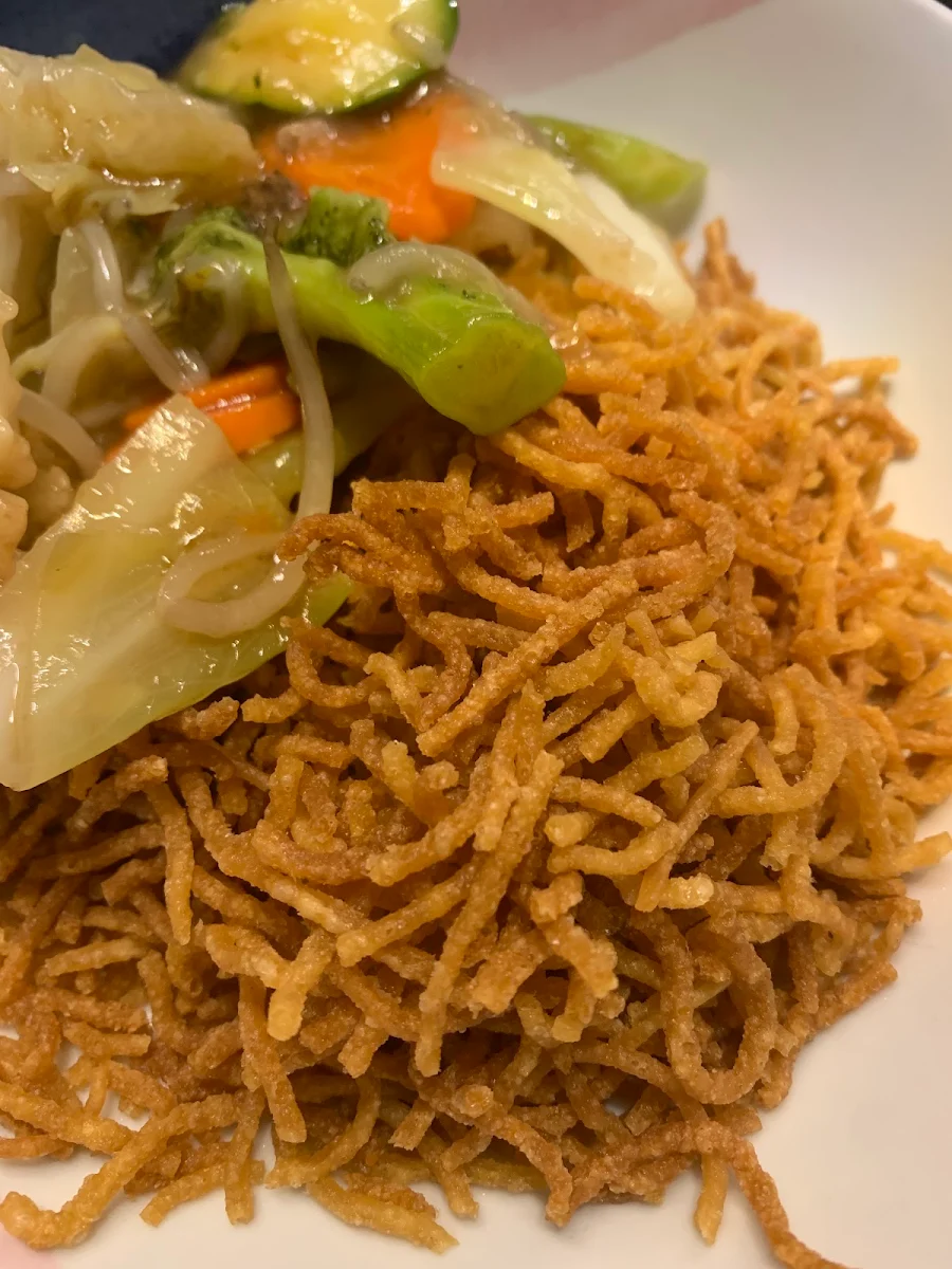 Crisp Noodle, Stir Man Chinese Kitchen