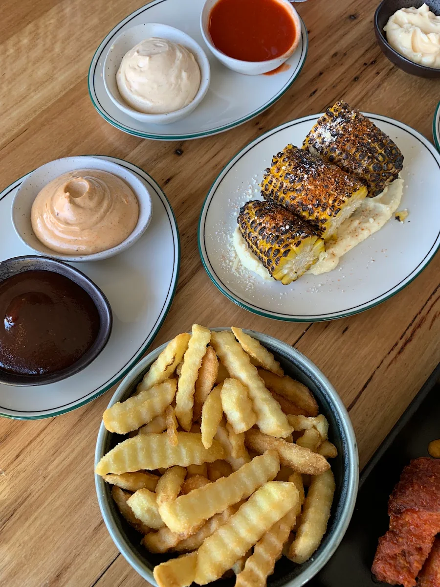 Crinkle Cut Chips w Aioli, Bird Bang'n Chicken