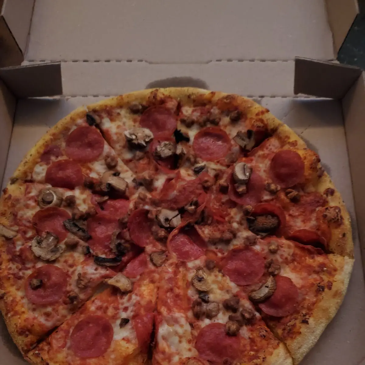 Pepperoni Beef & Mushroom Pizza