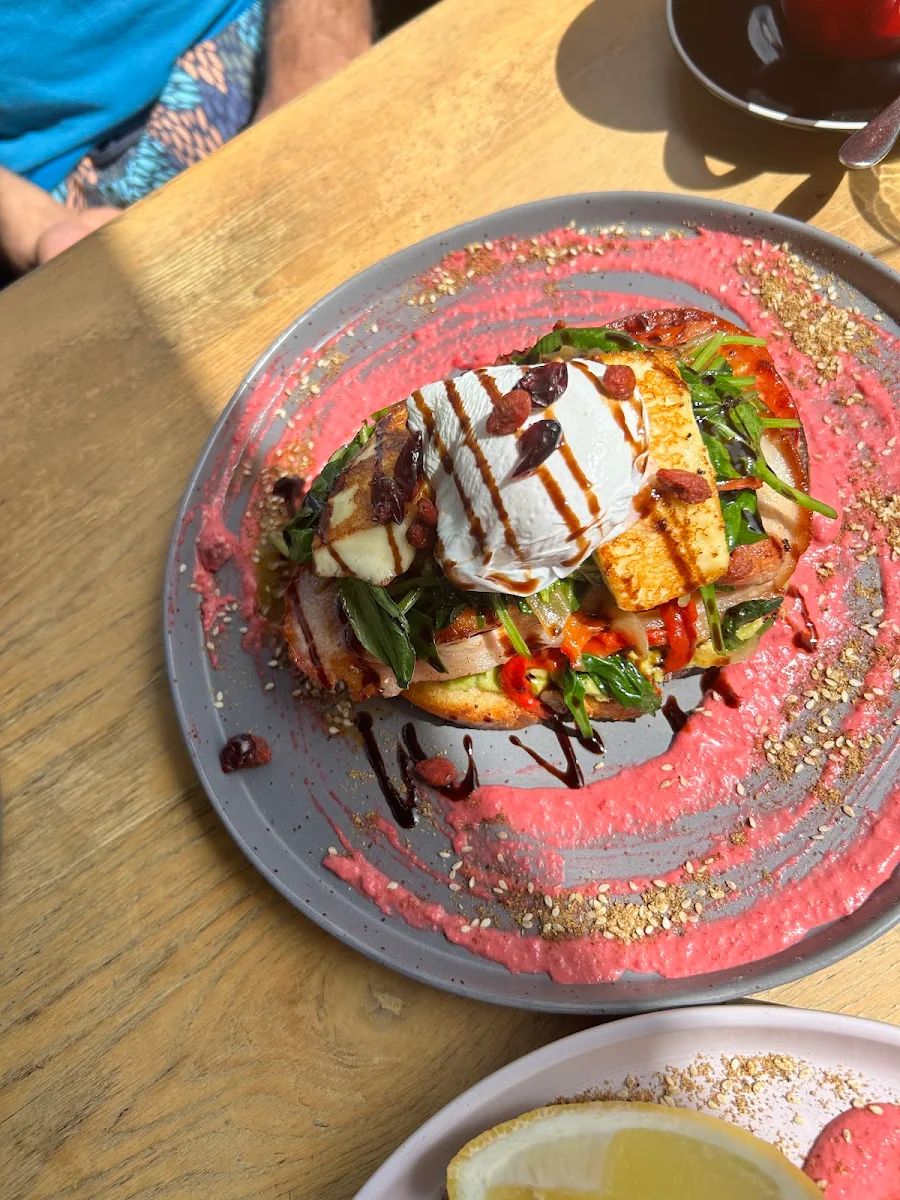 Signature Smashed Avo, The Nourish Eatery - Cafe & Restaurant Sunbury