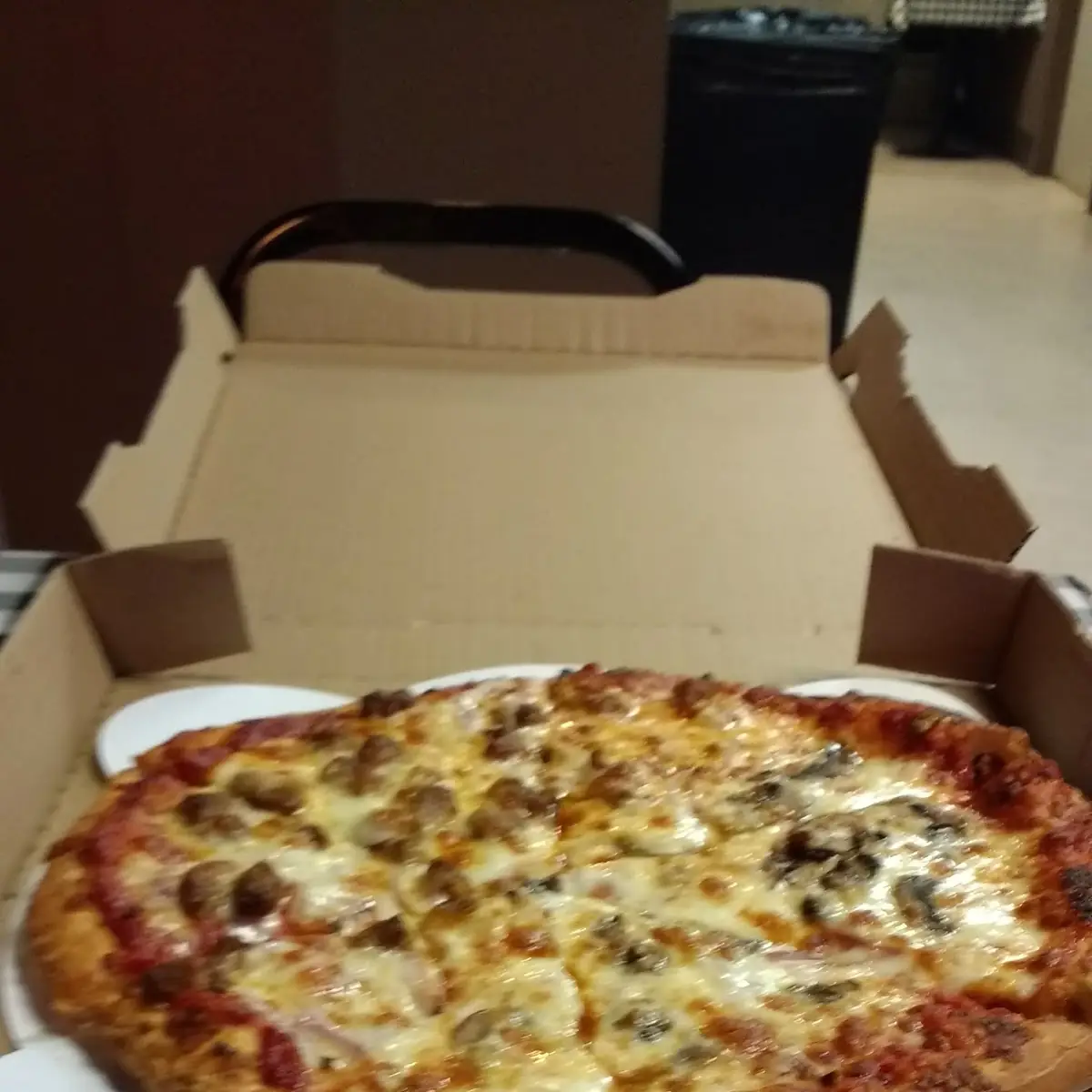 Medium Pizza with Sausage and Onions