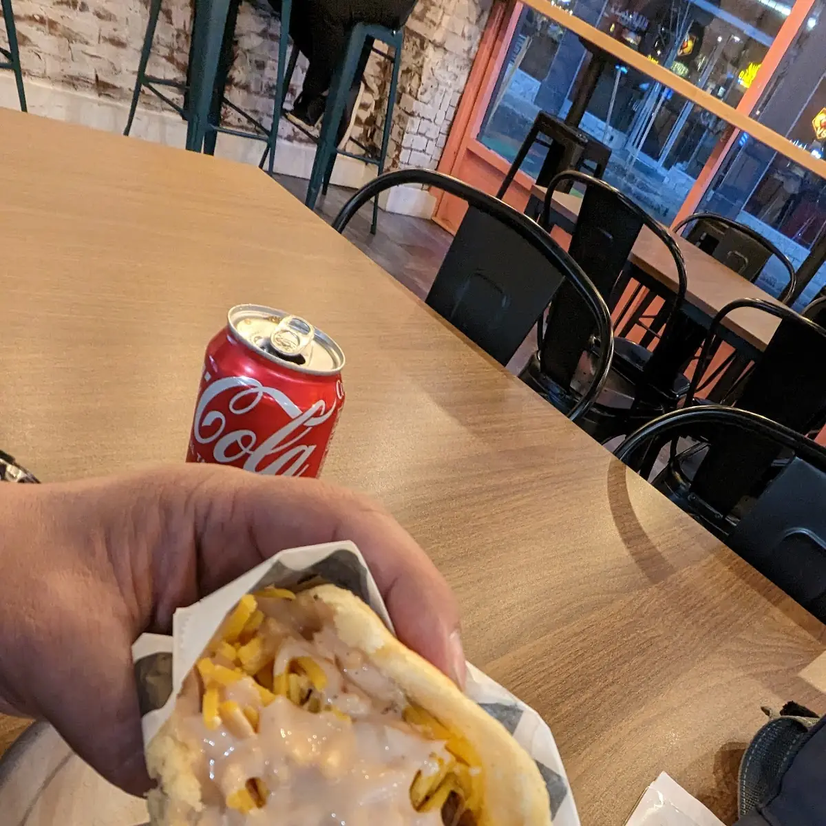 Arepa De Carne Mechada Con Queso Amarillo