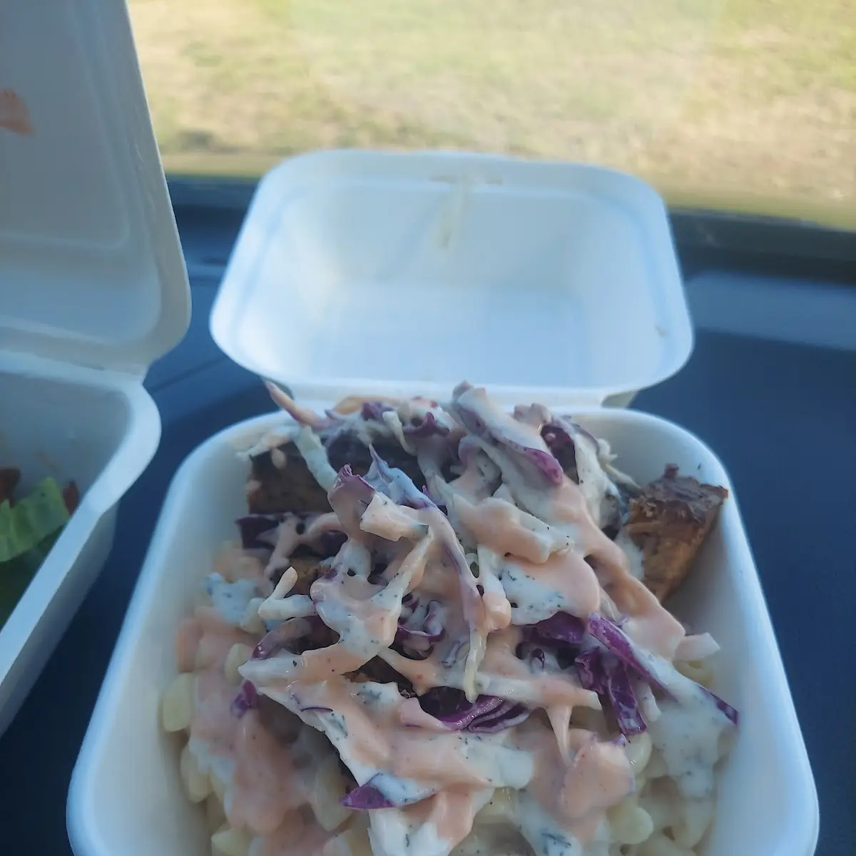 Vegan Mac N Cheese with Coleslaw