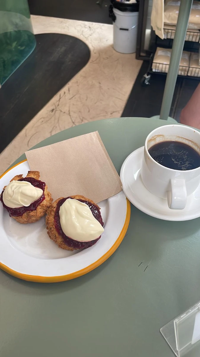 Scones, Leible Coffee
