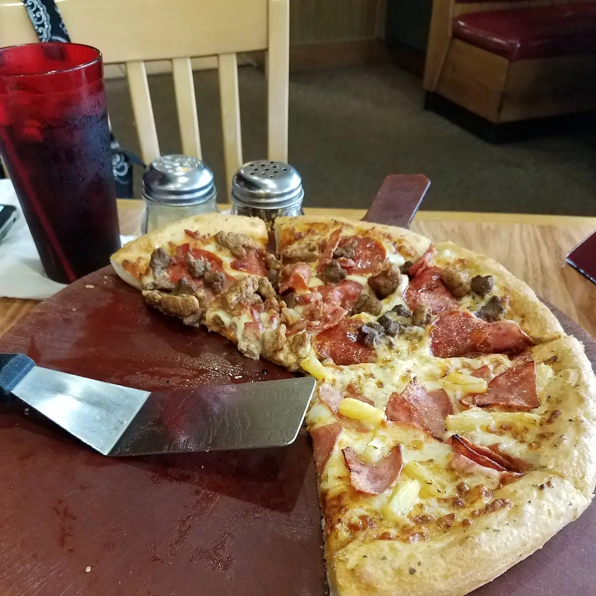 Hawaiian Pizza