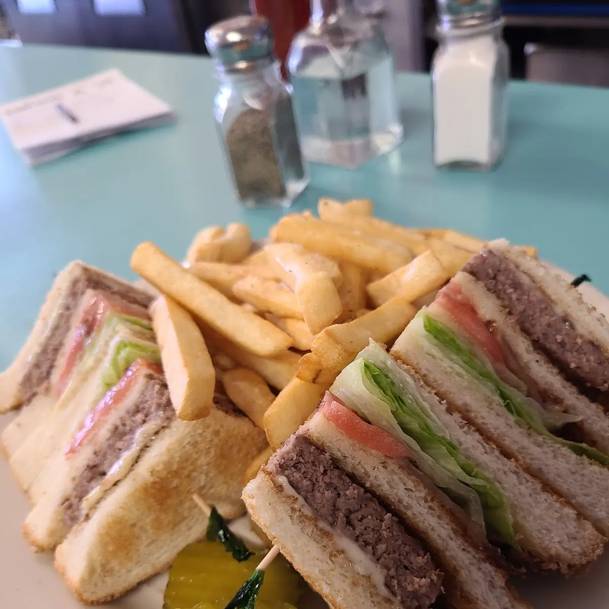 Burger Club Sandwich