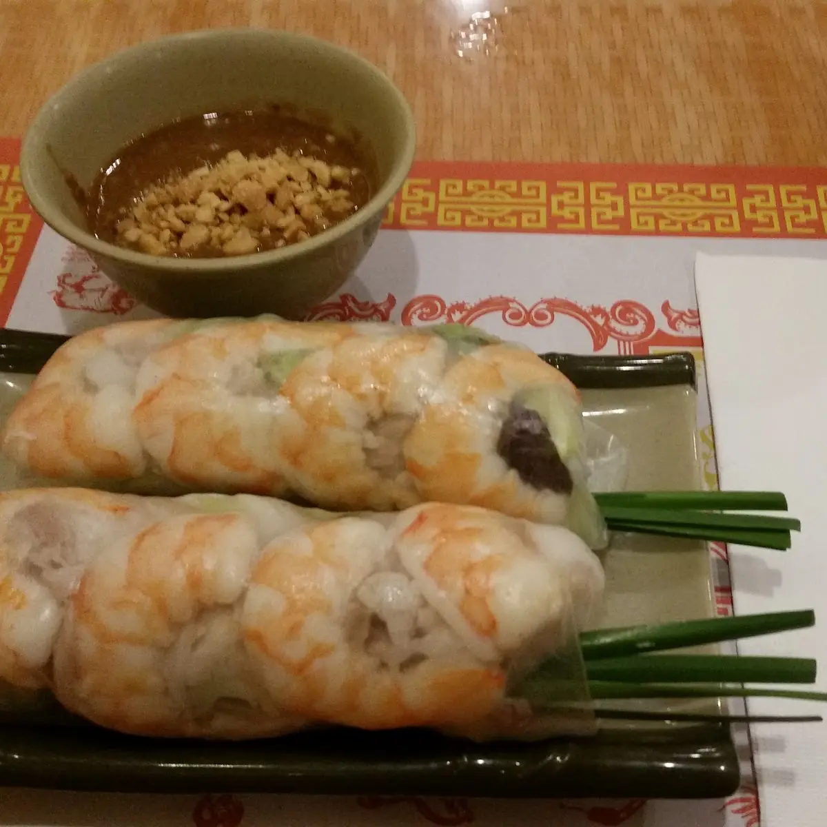Shrimp Spring Roll with Peanut Sauce