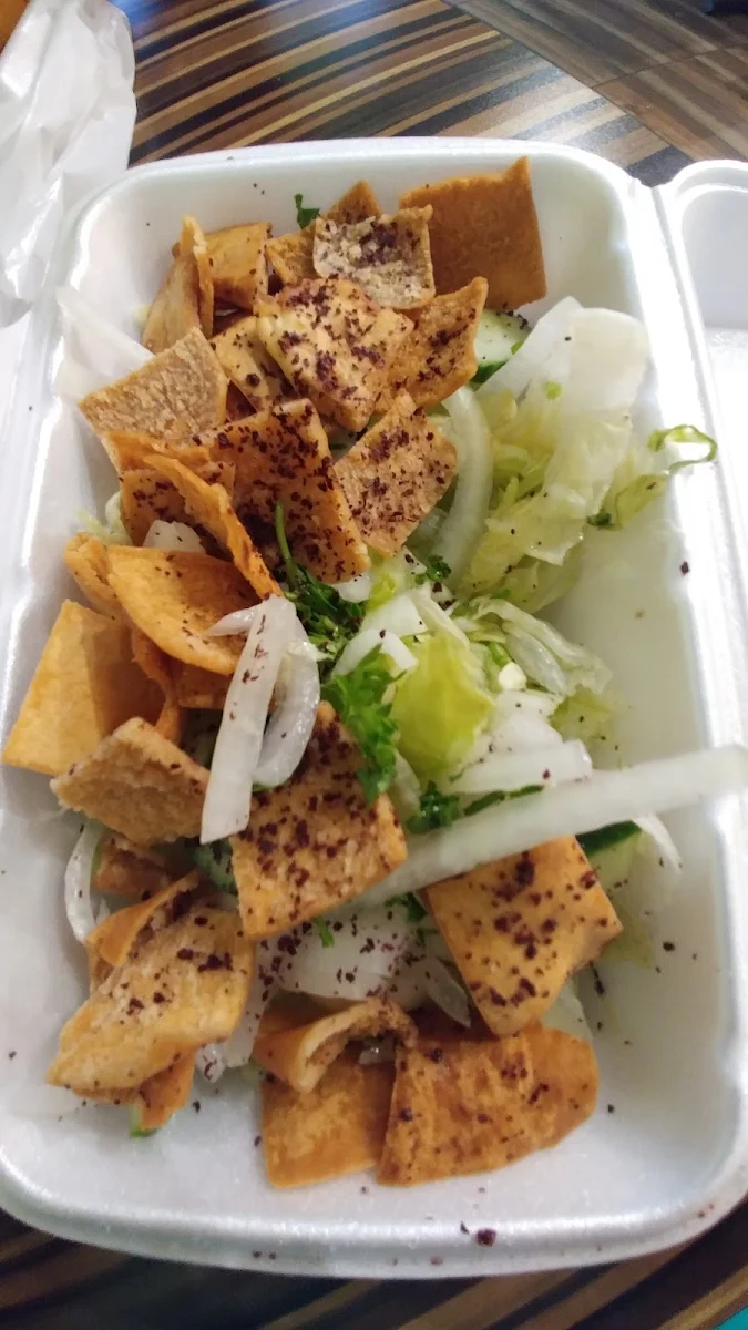 Fattoush Salad, Lazeez Shawarma