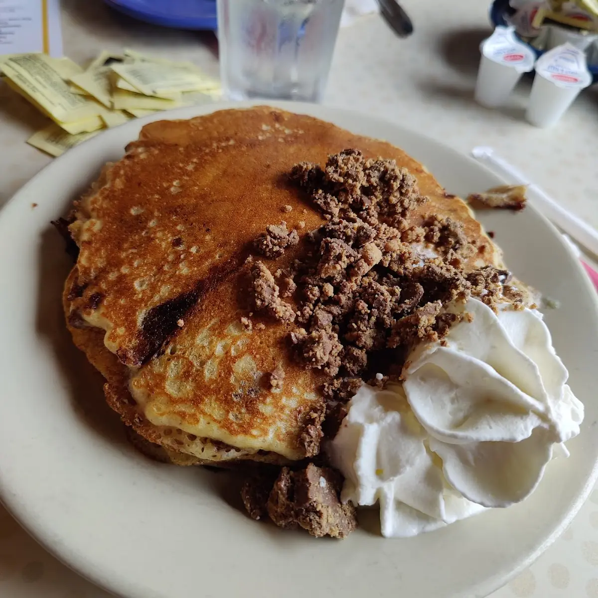 Peanut Butter Cup Pancakes