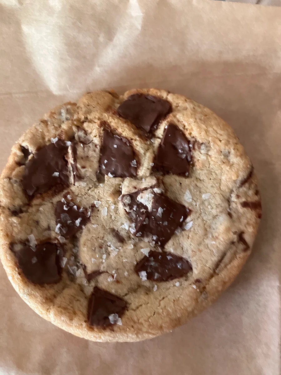 Chocolate Chip Cookie