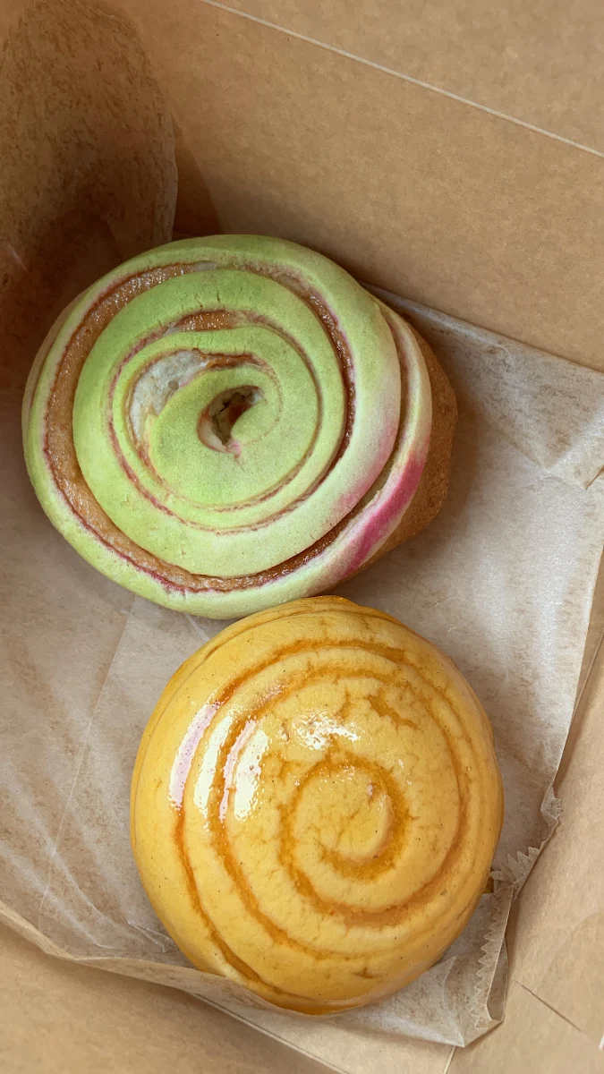 Concha Cinnamon Roll