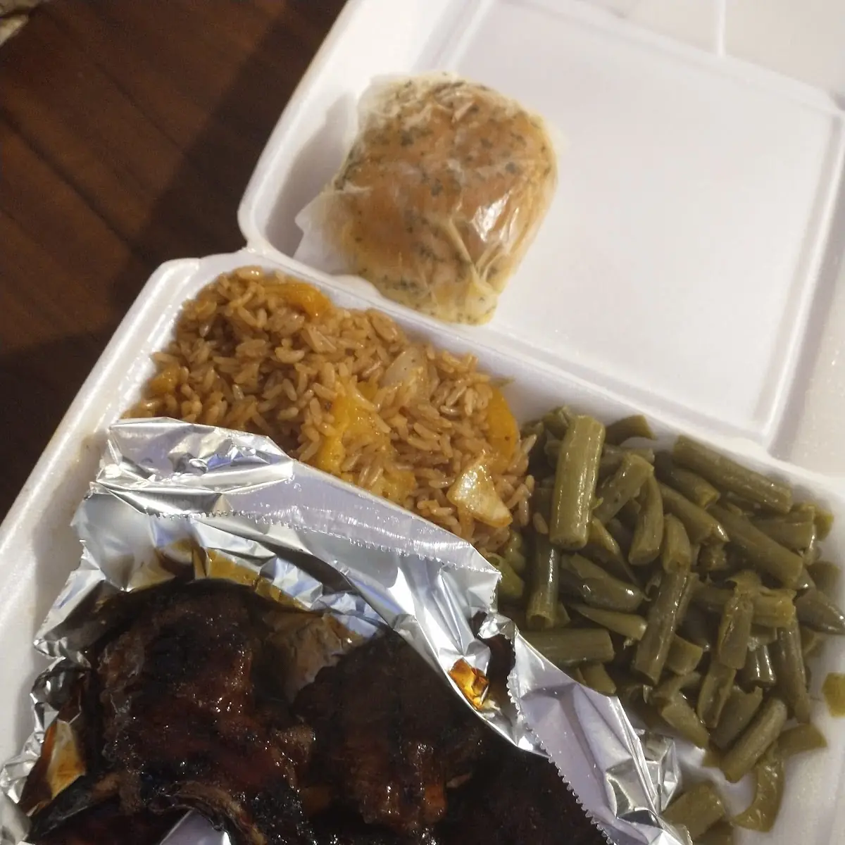 Lamb Chops Vegetable Rice in Green Beans