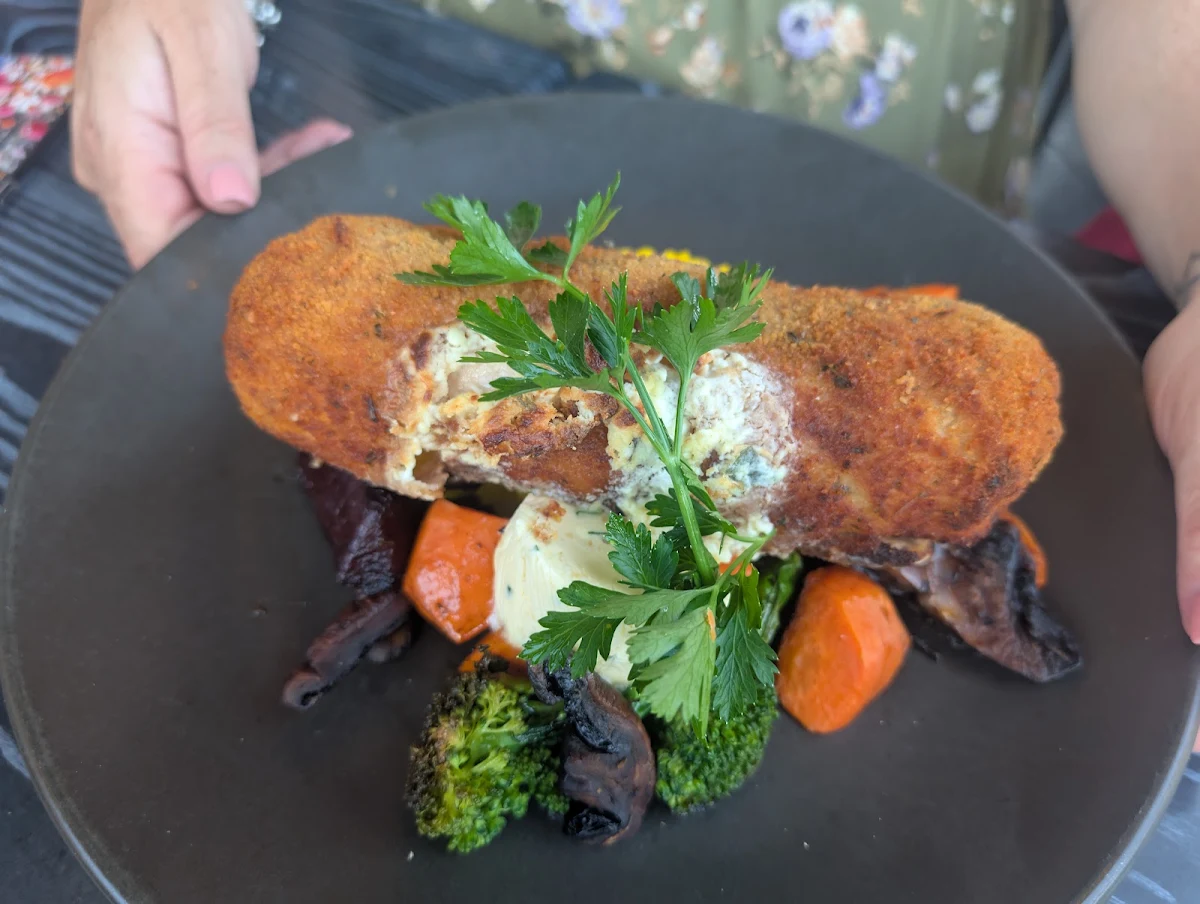 Chicken Kiev, FRATELLI Frankston
