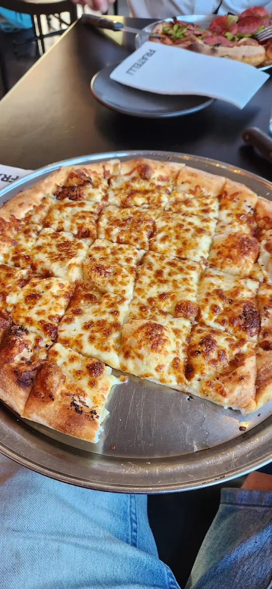 Garlic Pizza, FRATELLI Frankston