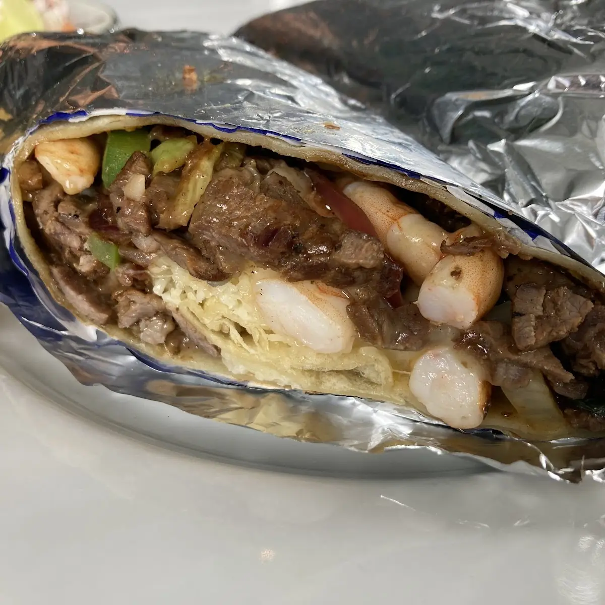 Mar Y Tierra Burrito