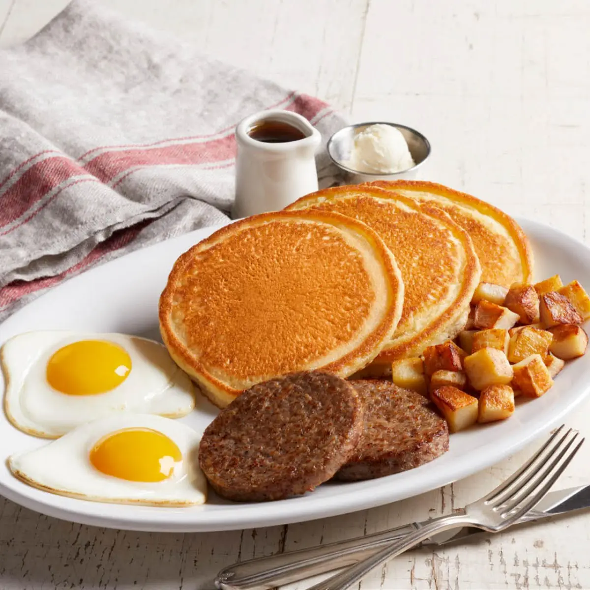 Cinnamon Supreme Hot Cakes
