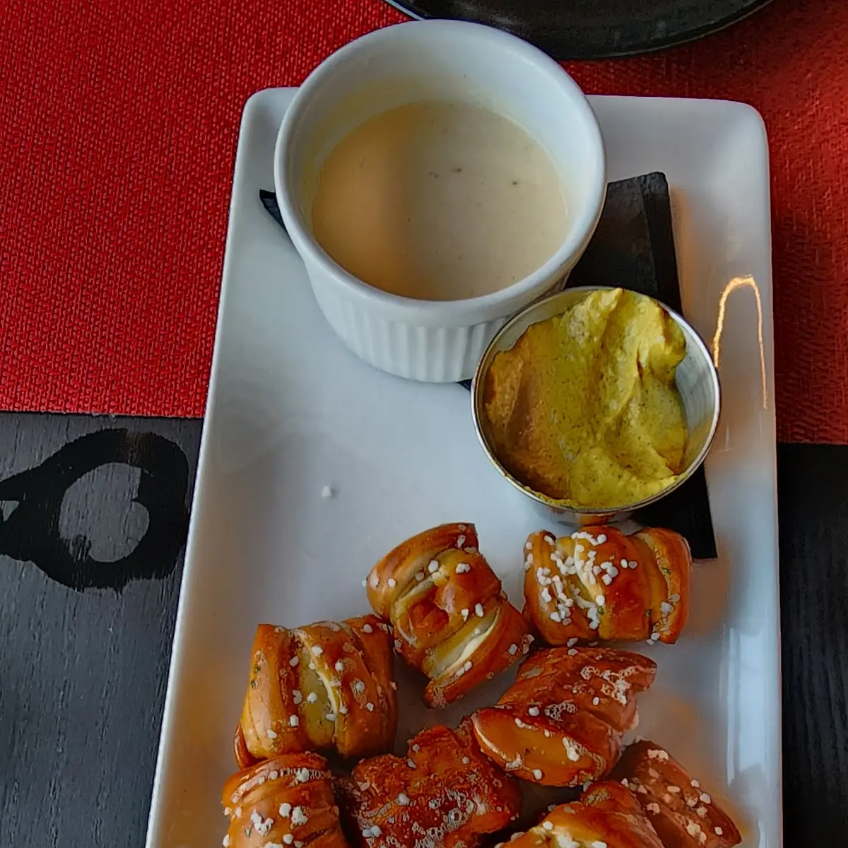 Pretzel Bites