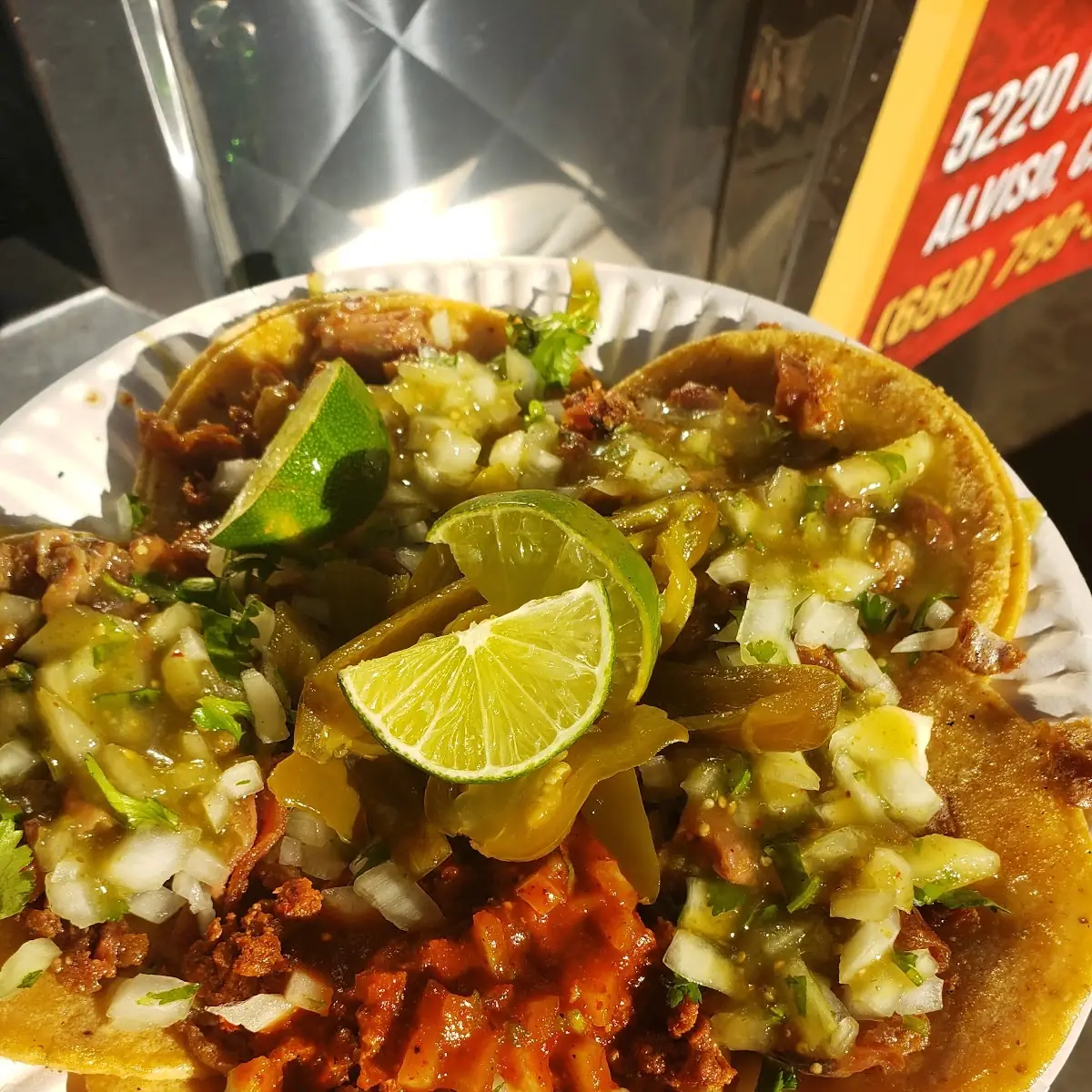 Tacos de Tripa Y Chorizo