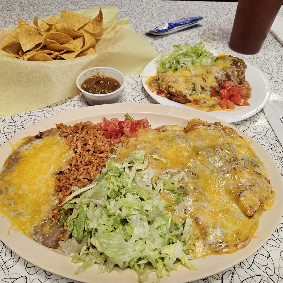 Combo Plate Enchilada Y Chile Relleno