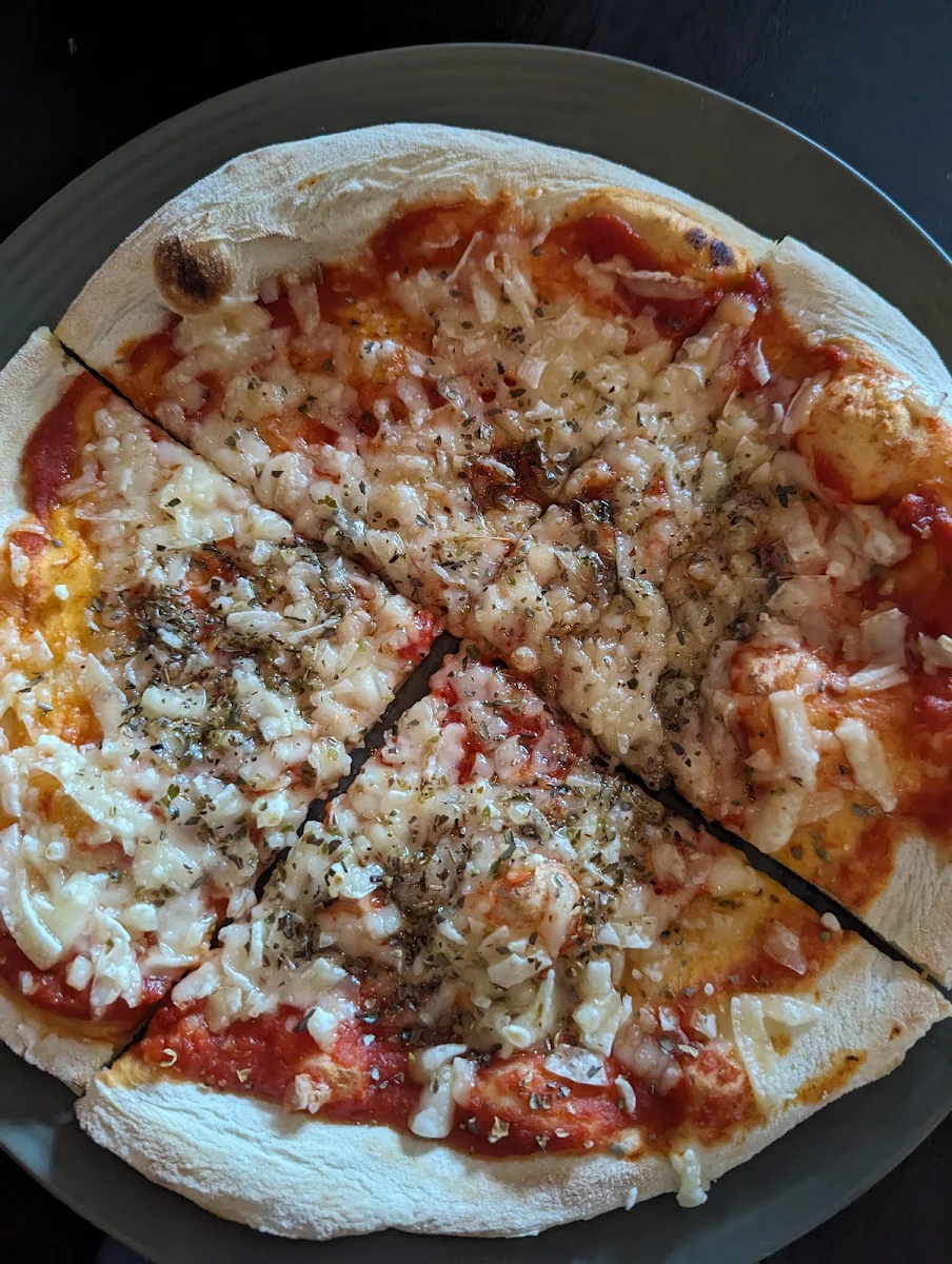 Pizza, The Thornbury Local
