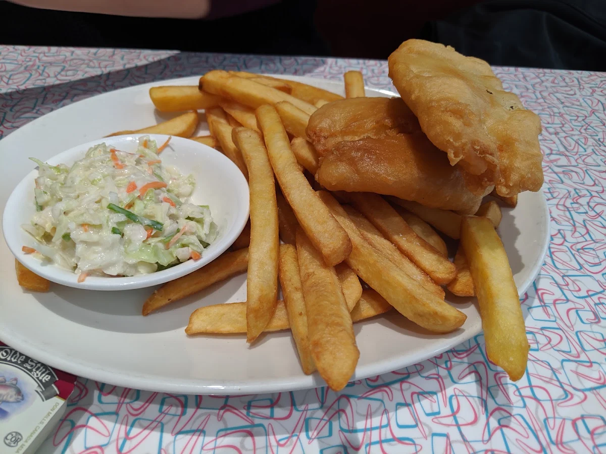 Fish 2pcs & Chips - 650 Cals