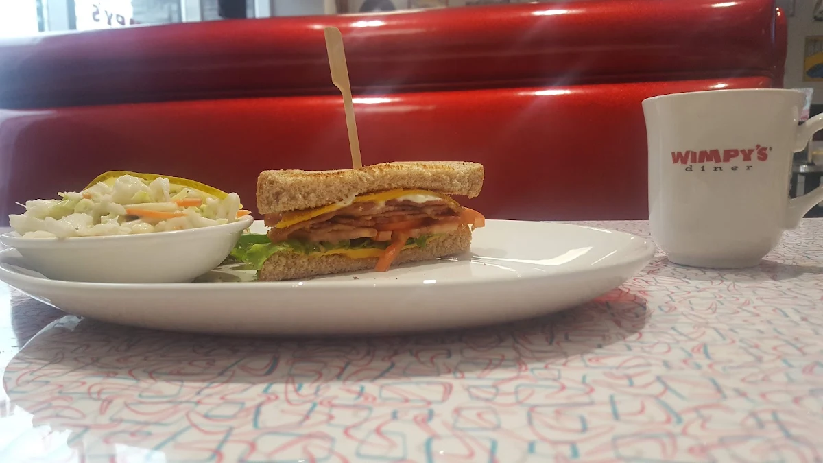 Wimpy's Club - 770 Cals