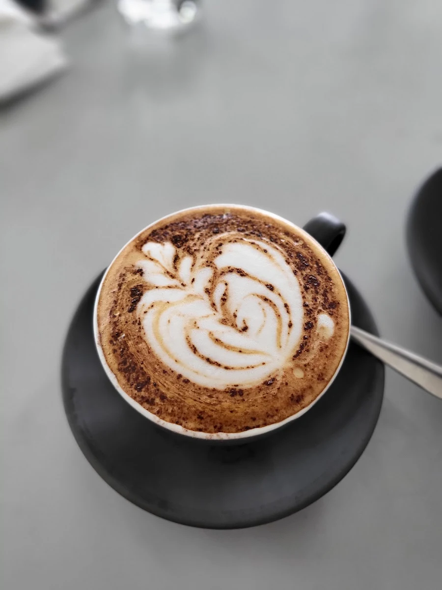 Cappuccino, Waffle On Cairns