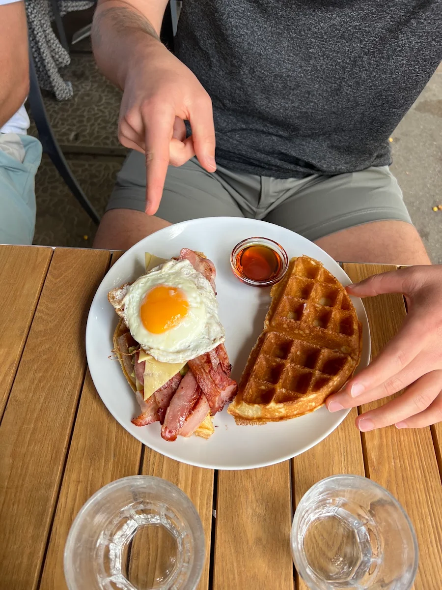 Highlights, Waffle On Cairns