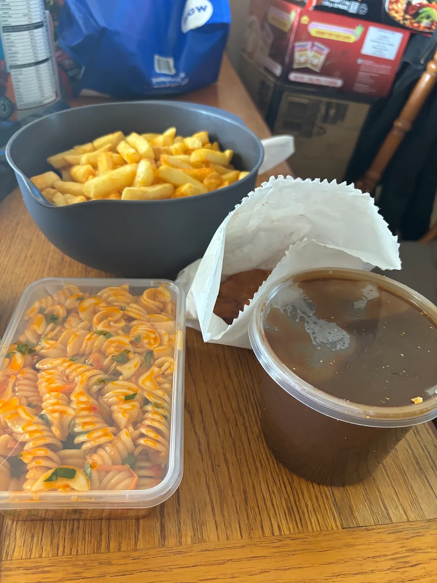Chips and Gravy Pack, MANOR FARM CHICKEN & SEAFOOD