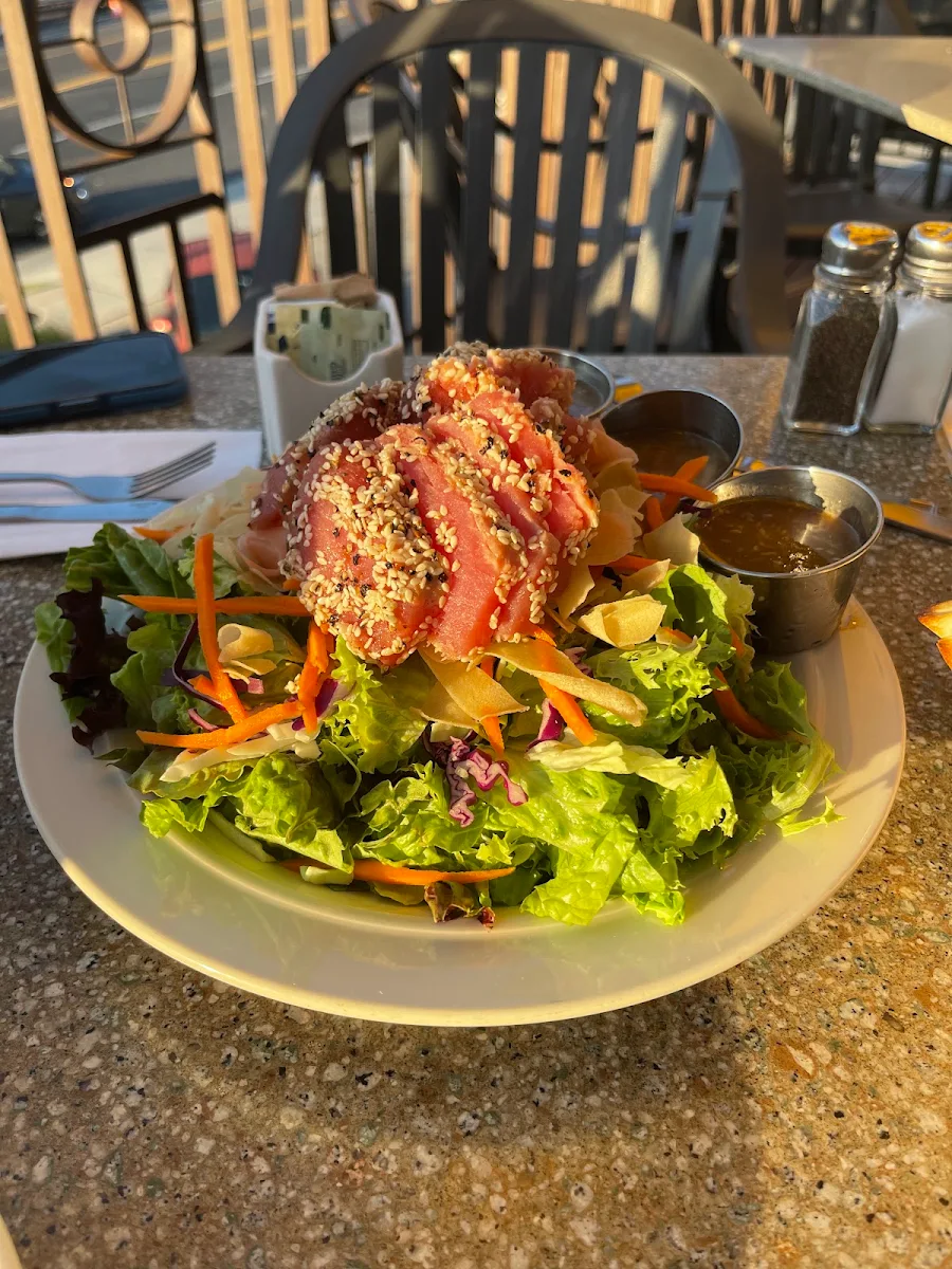 Ahi Tuna Salad