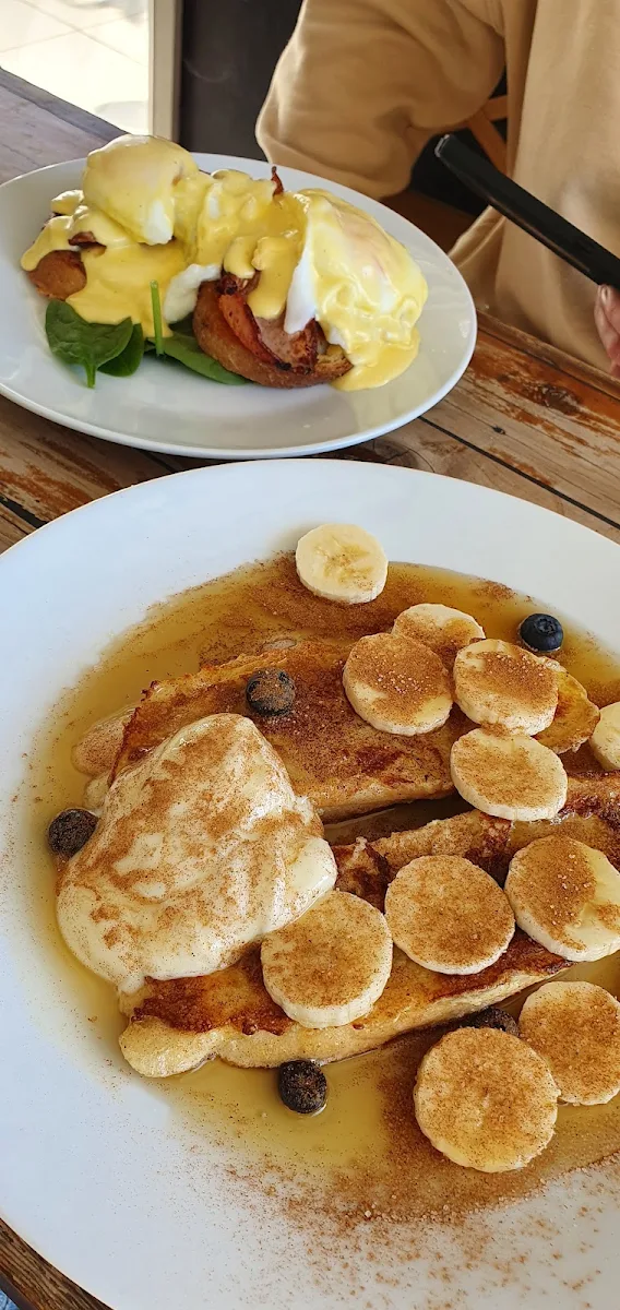 Fruit French Toast, Benny's Cafe Culburra Beach NSW