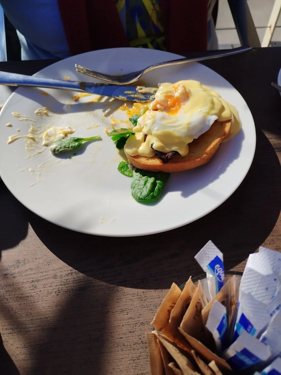 Highlights, Benny's Cafe Culburra Beach NSW