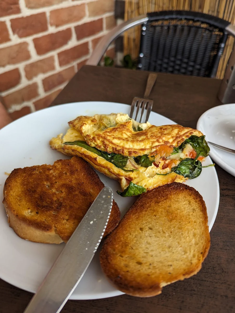 Omelette, Benny's Cafe Culburra Beach NSW
