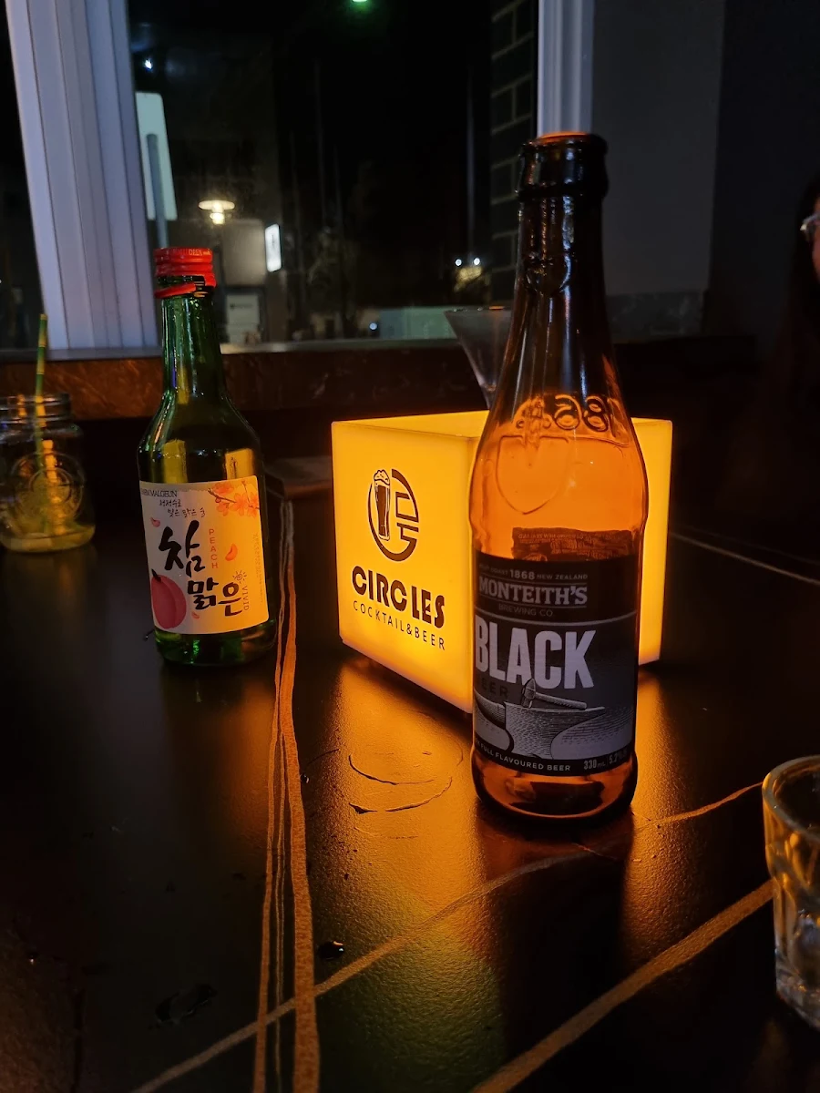 Beer, Circles Bar & Restaurant