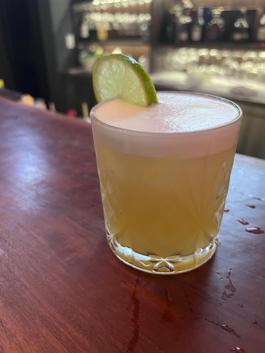 Whisky Sour, Circles Bar & Restaurant
