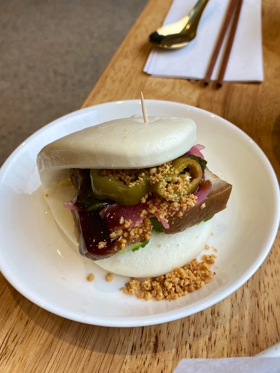 Crispy Chicken Bao Nouveau, Restaurant Bangluck