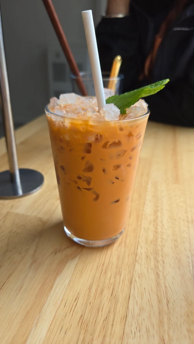 Iced Thai Milk Tea, Restaurant Bangluck
